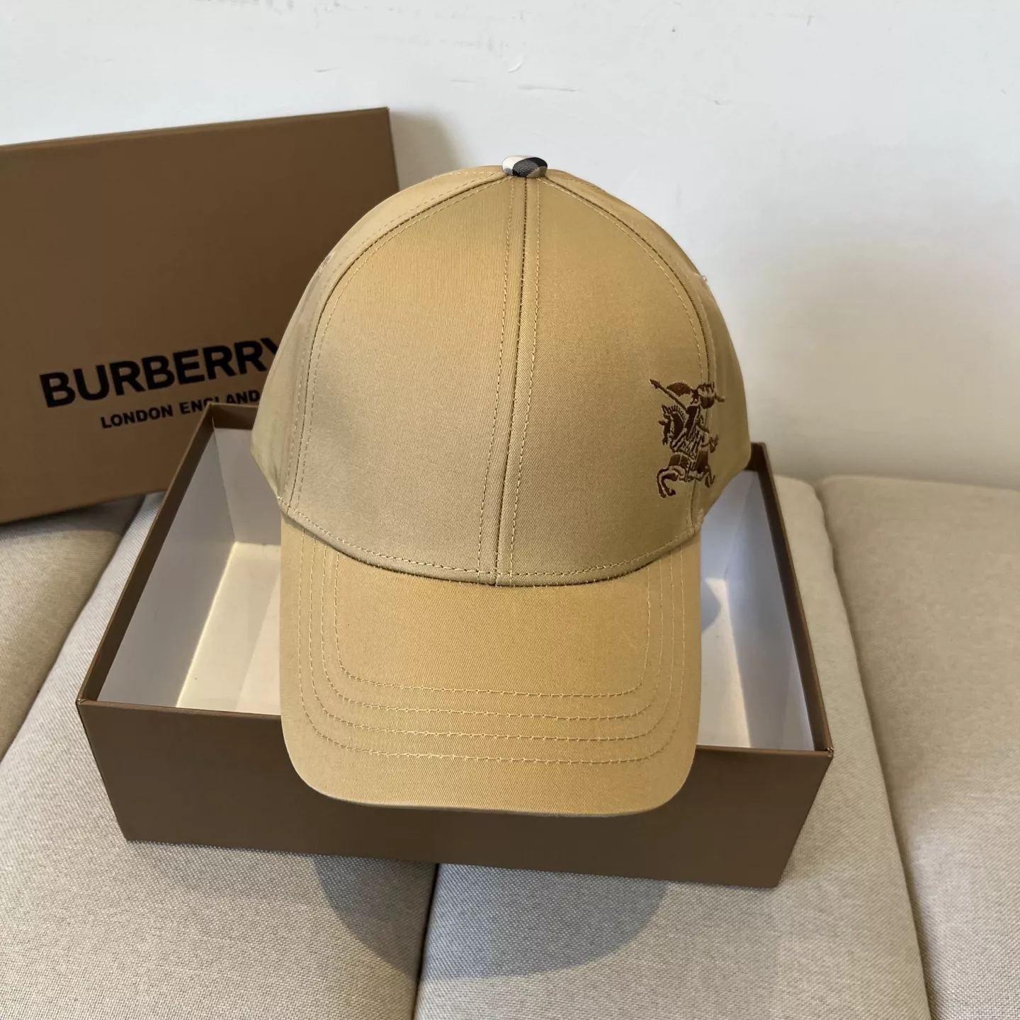 Burberry Caps SmartChoice 8696