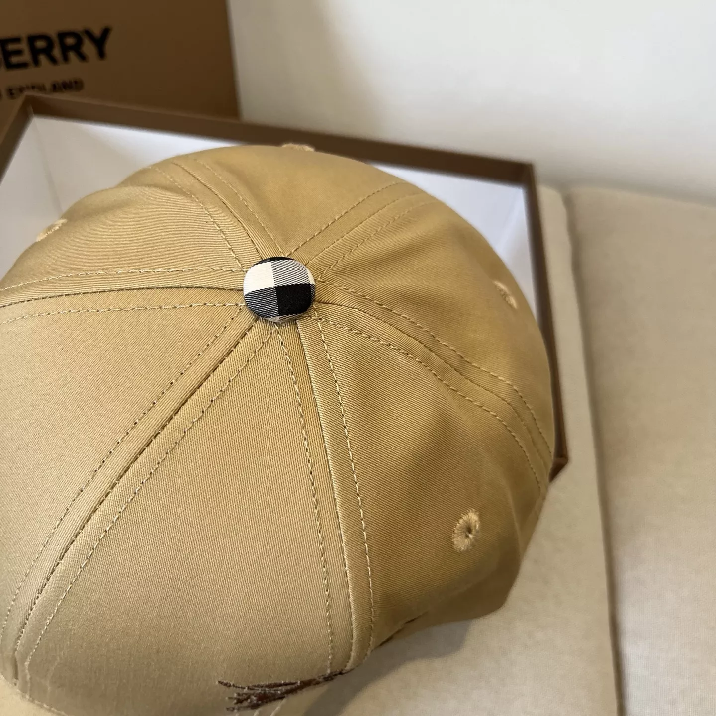 Burberry Caps SmartChoice 8696