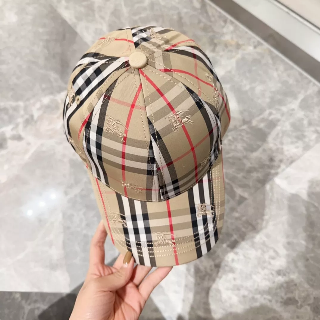 Burberry Caps Soft 6154