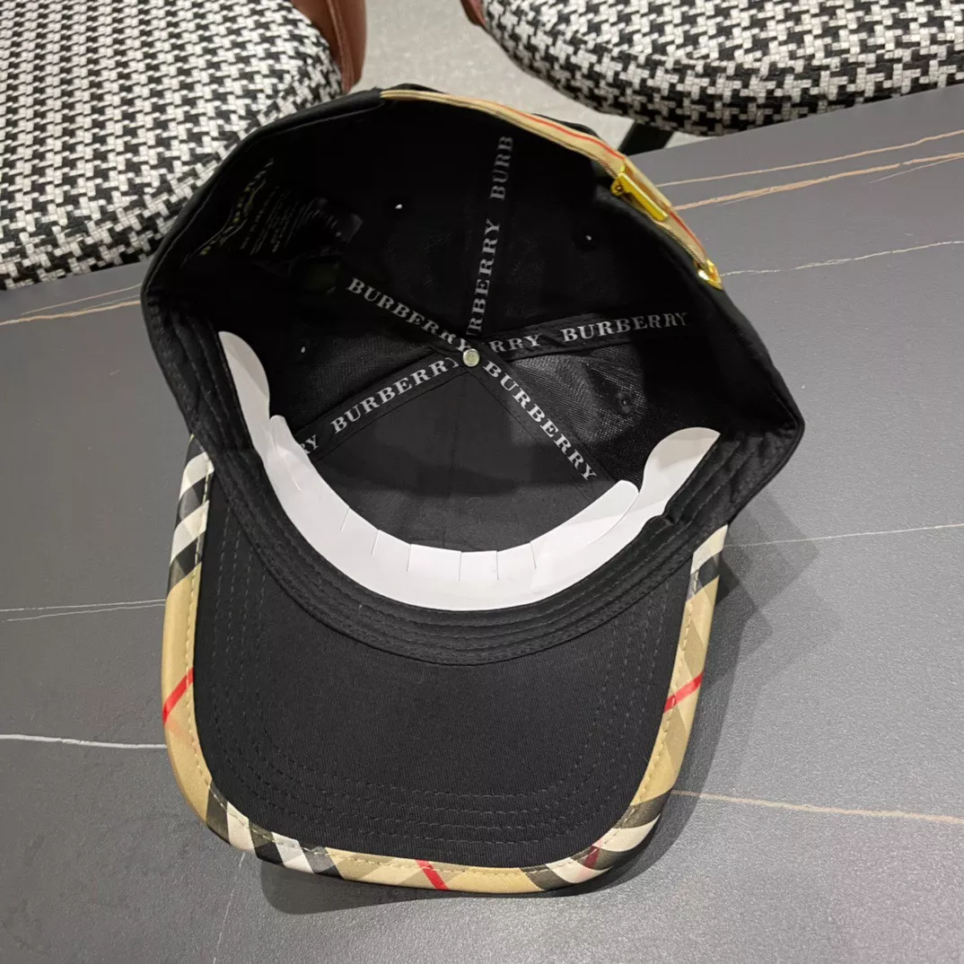 Burberry Caps Stylish 1369