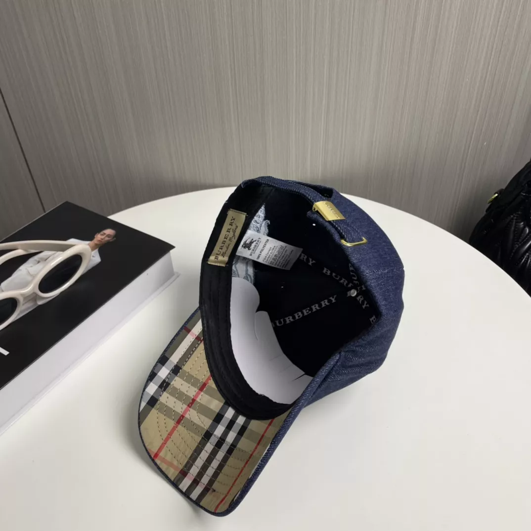 Burberry Caps Trendsetting 9685