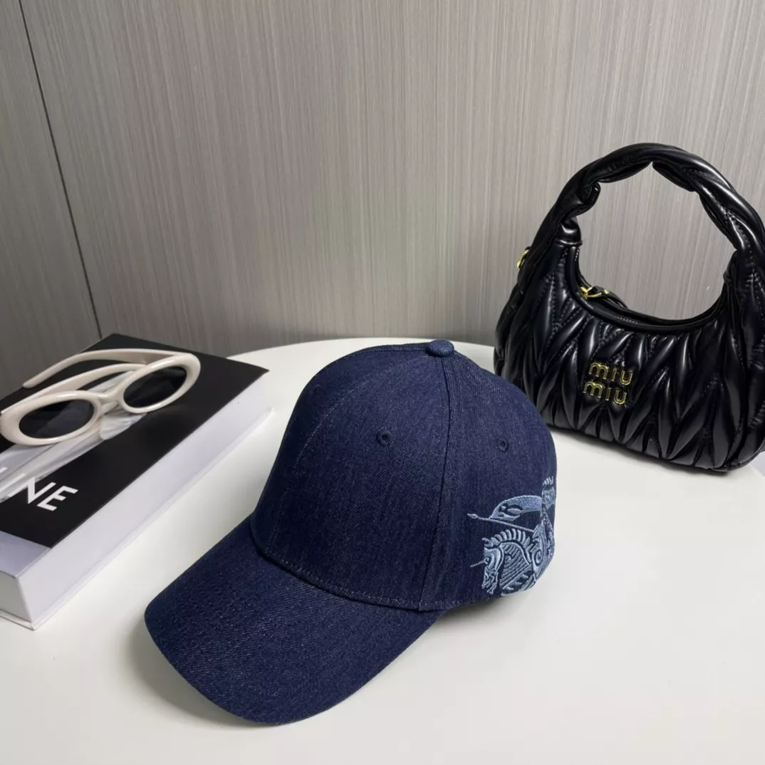 Burberry Caps Trendsetting 9685