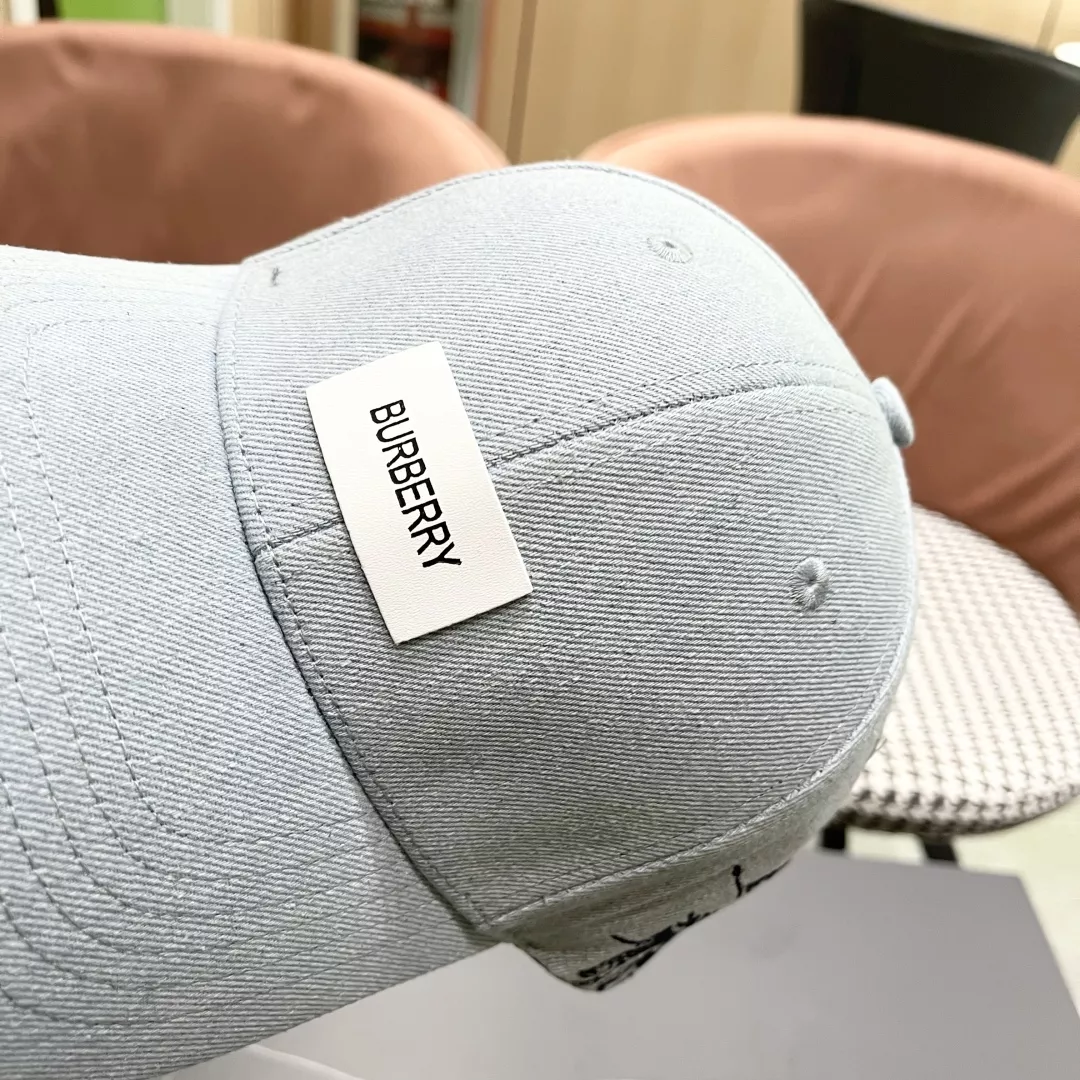 Burberry Caps Trendy 4998