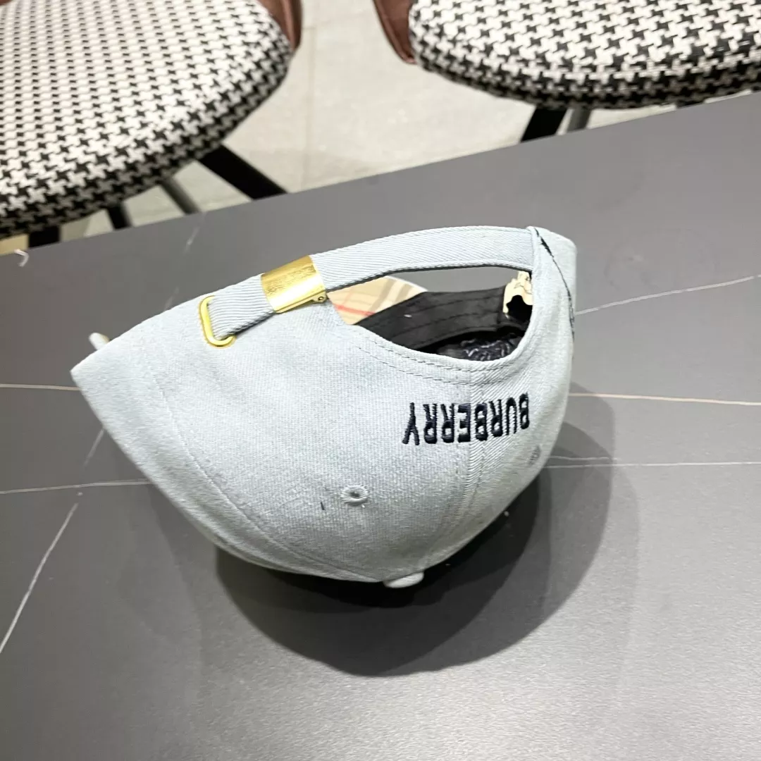 Burberry Caps Trendy 4998
