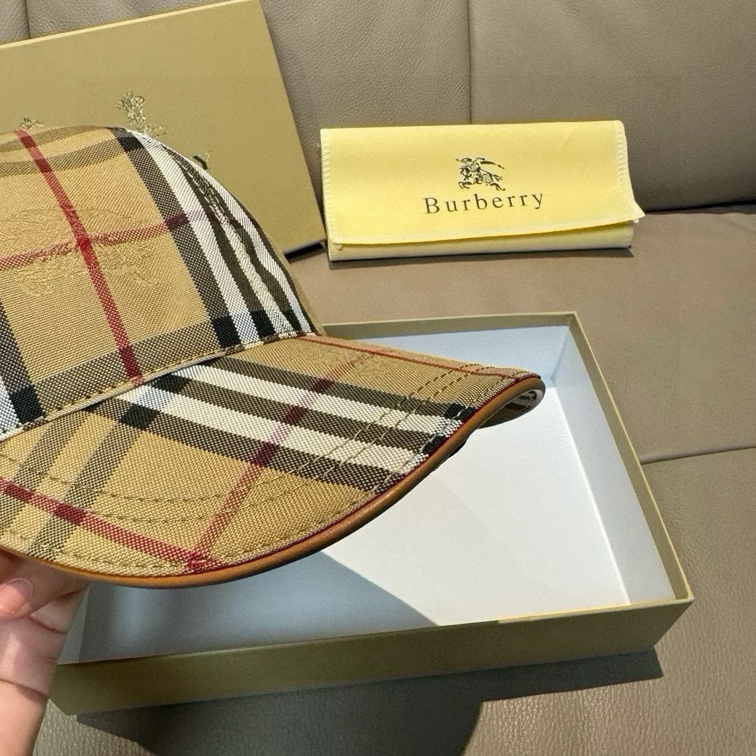 Burberry Caps Vibrant 3382