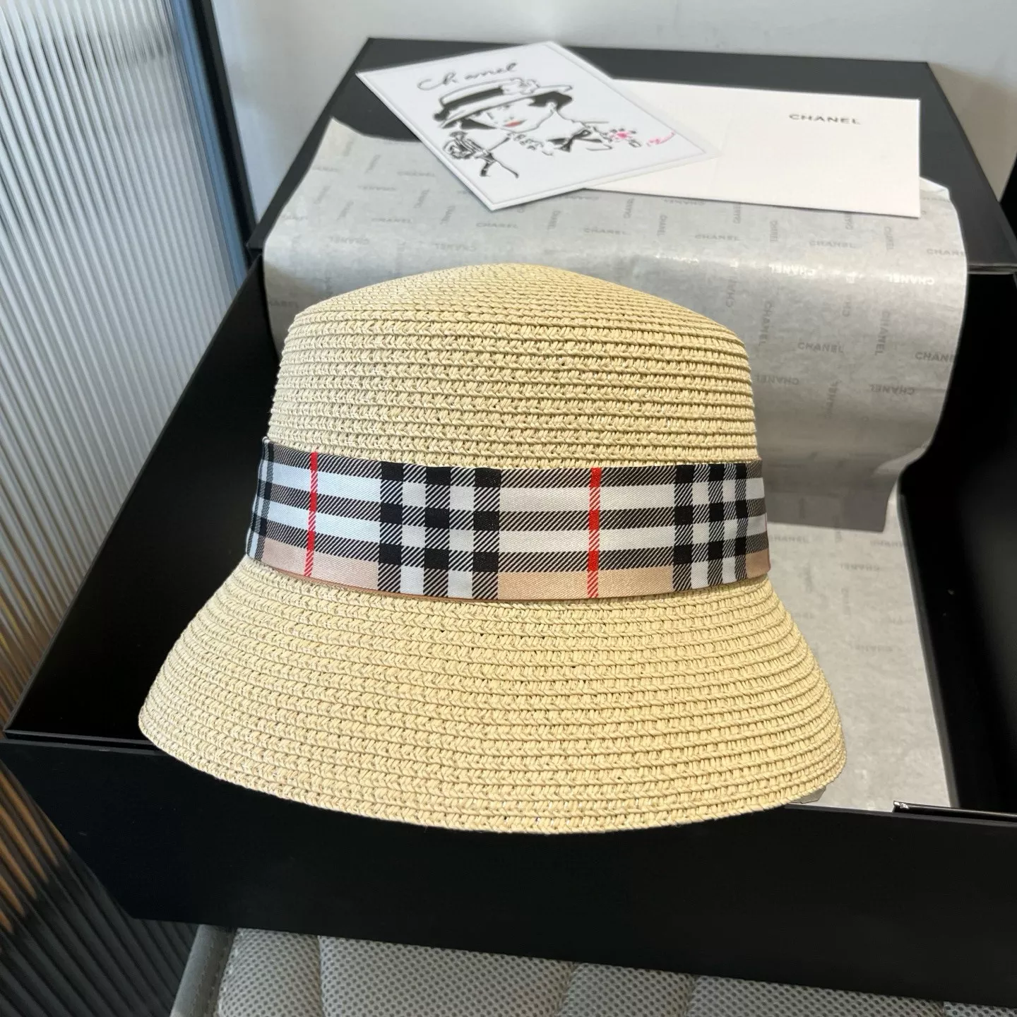 Burberry Caps Vibrant 5309