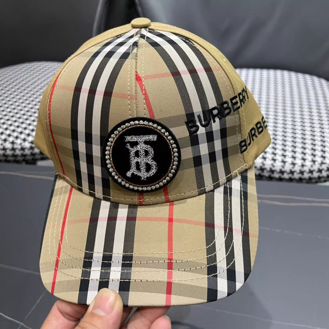 Burberry Caps Vibrant 9599