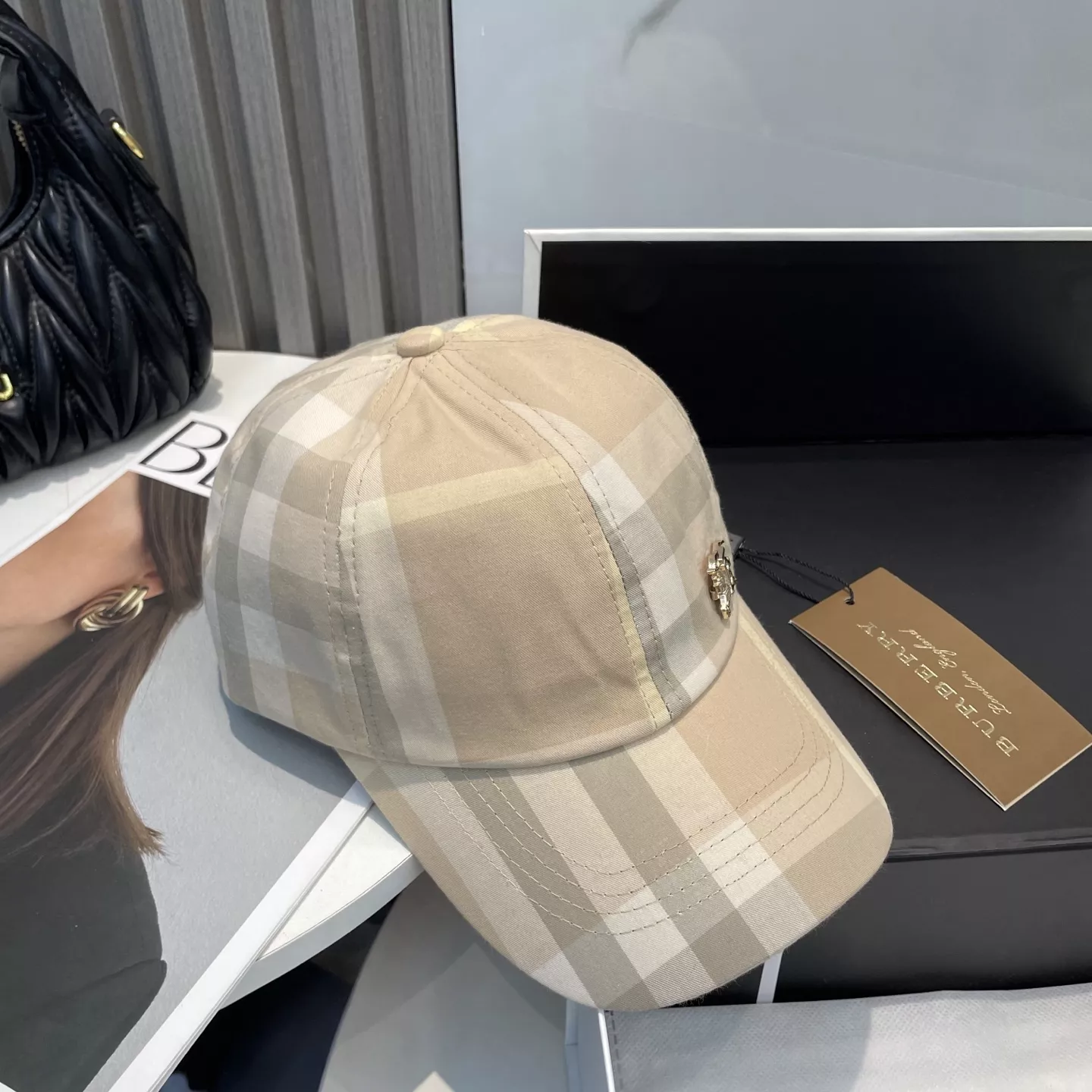 Burberry Caps WellDesigned 5184