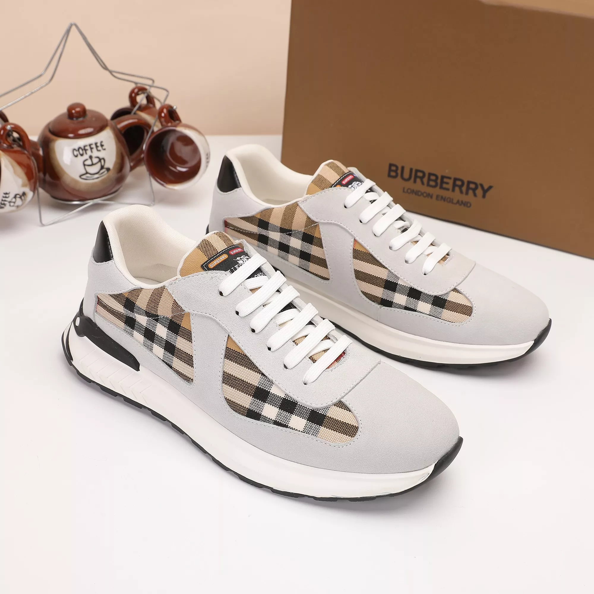 Burberry Casual Shoes For Men Affordable 2855