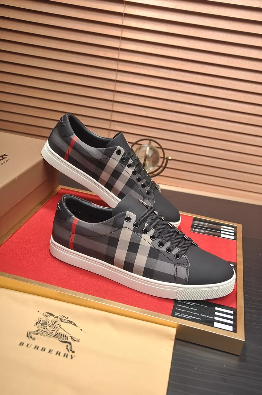 Burberry Casual Shoes For Men Affordable 3022