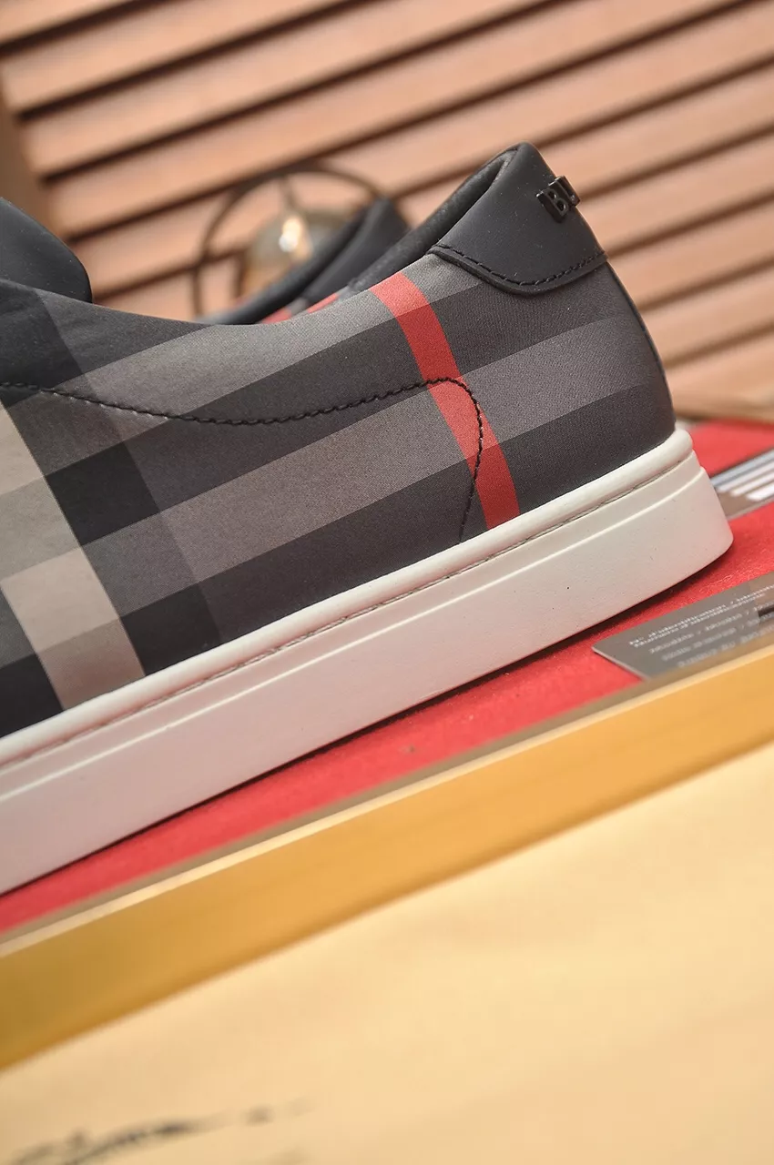Burberry Casual Shoes For Men Affordable 3022