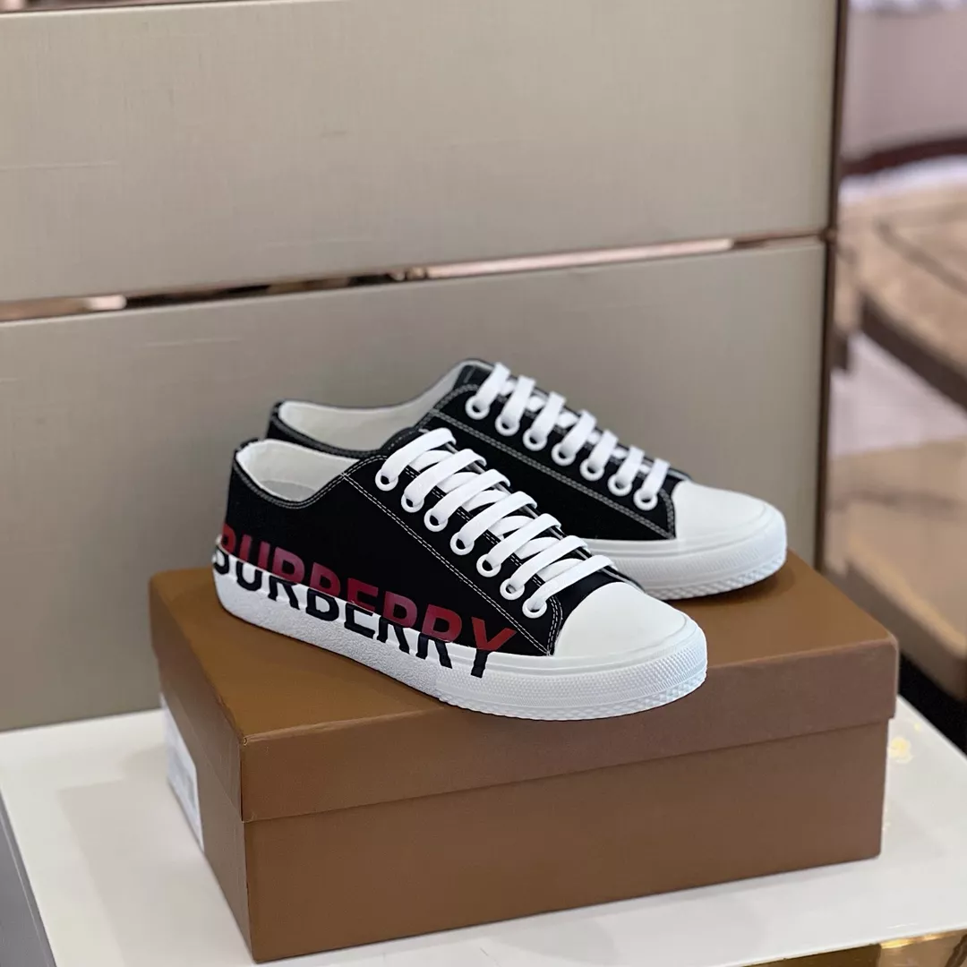 Burberry Casual Shoes For Men Affordable 9123
