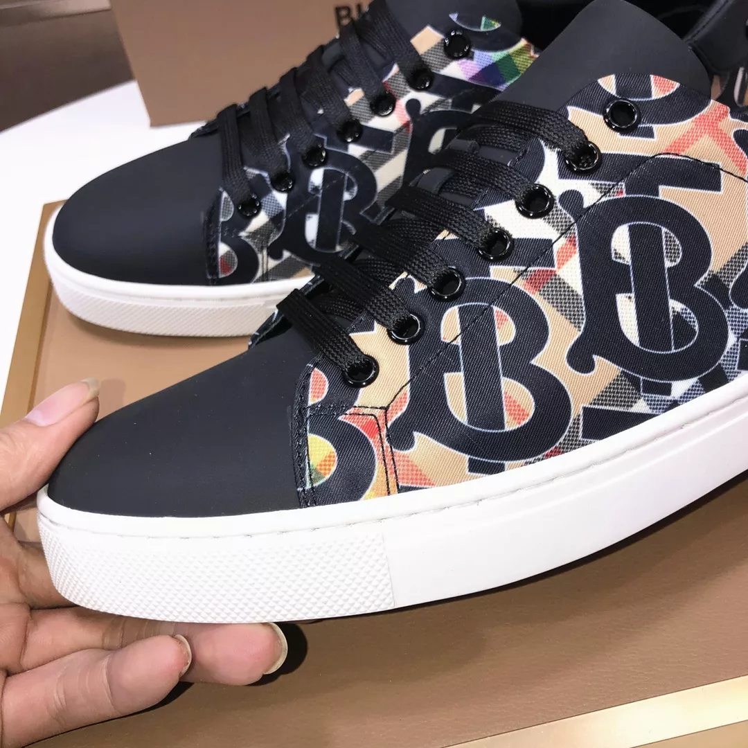Burberry Casual Shoes For Men AllSeason 159