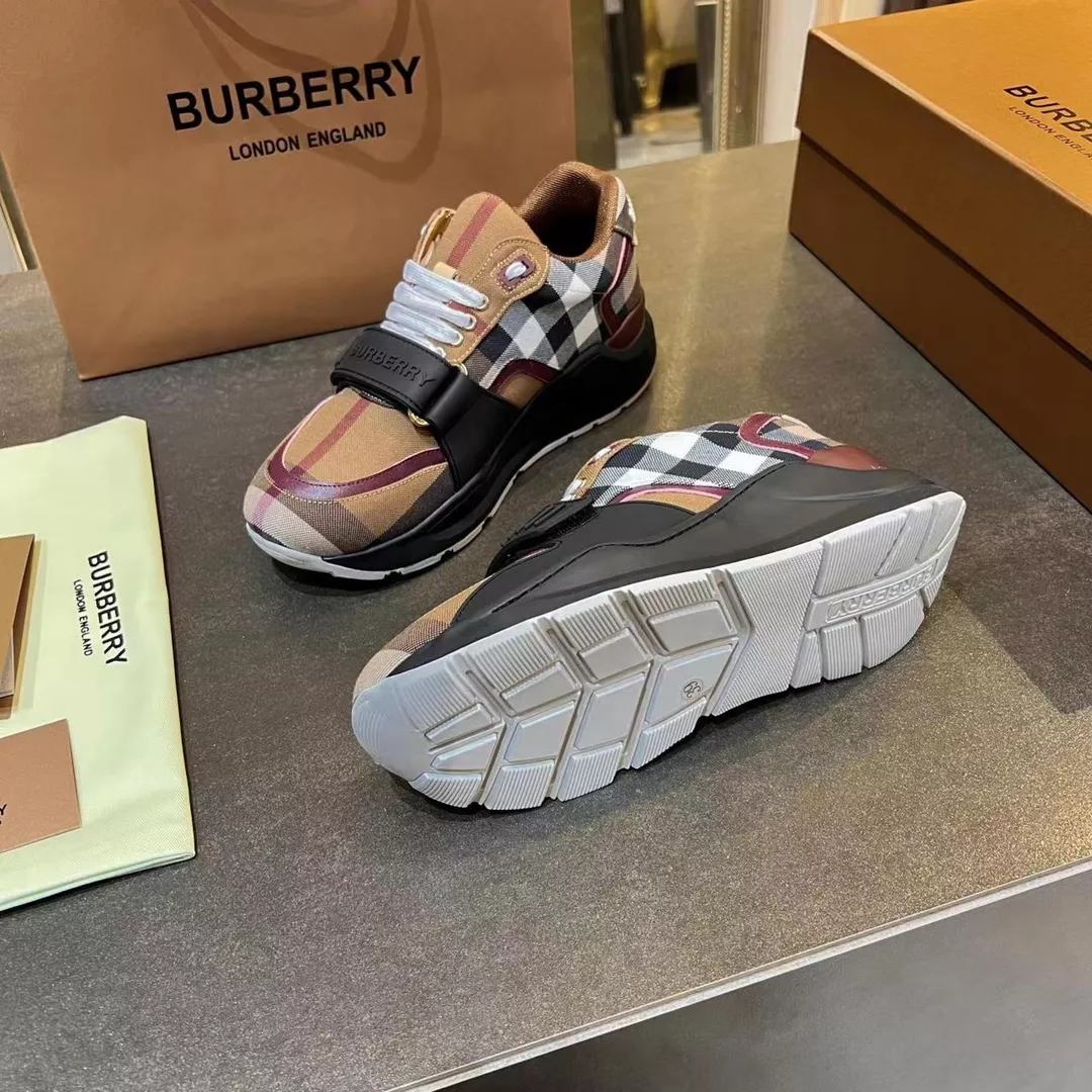 Burberry Casual Shoes For Men AllSeason 1657