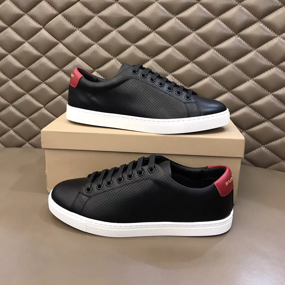 Burberry Casual Shoes For Men AllSeason 4342