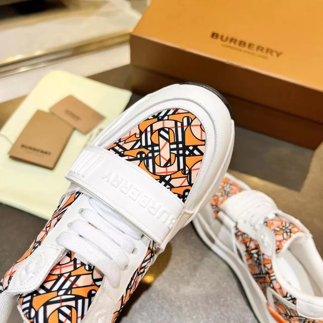 Burberry Casual Shoes For Men AllSeason 7528