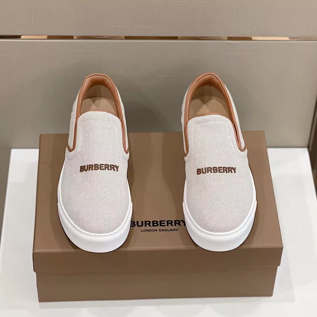 Burberry Casual Shoes For Men BestValue 8129