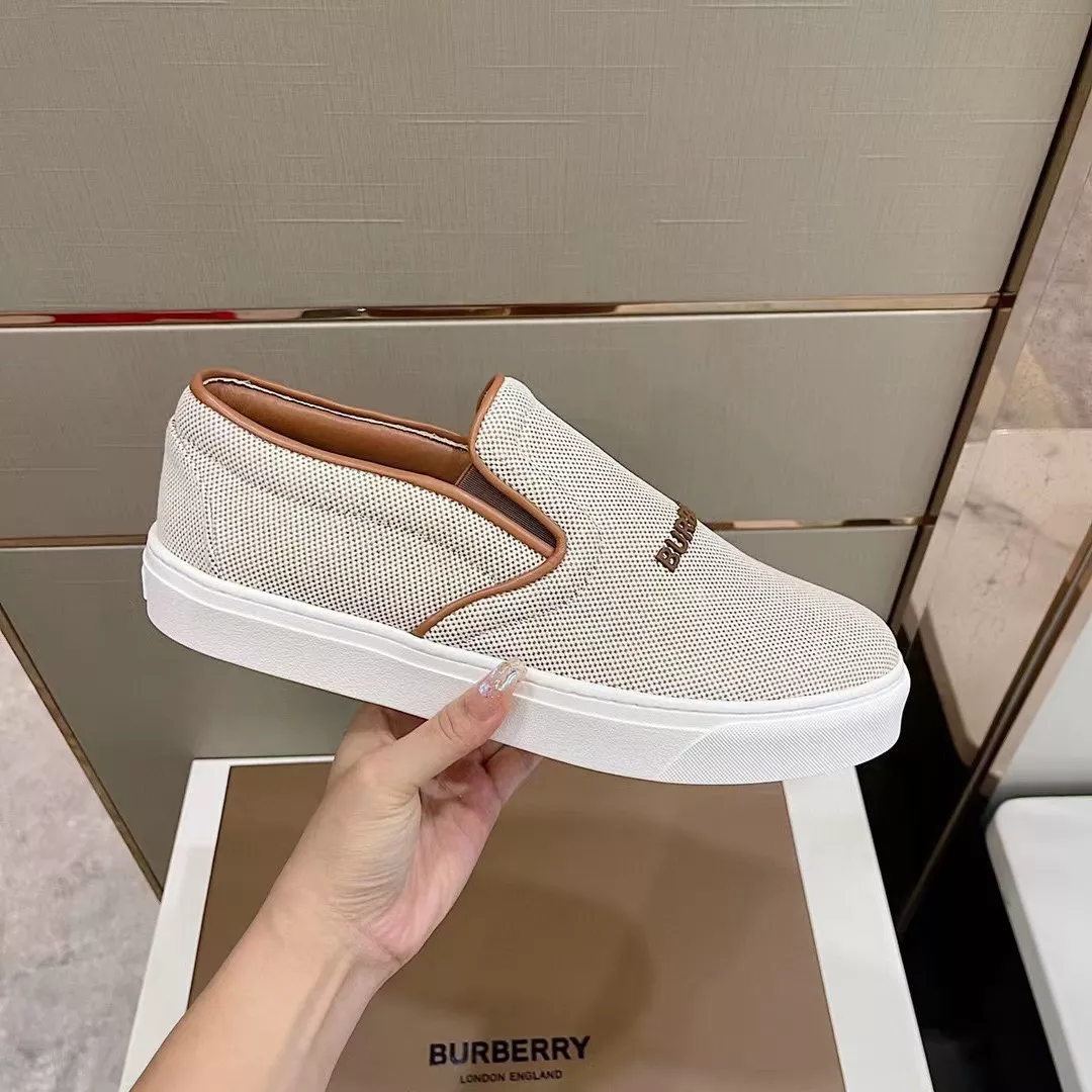Burberry Casual Shoes For Men BestValue 8129