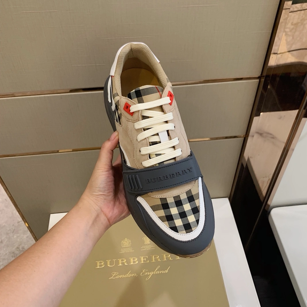 Burberry Casual Shoes For Men Bold 8226
