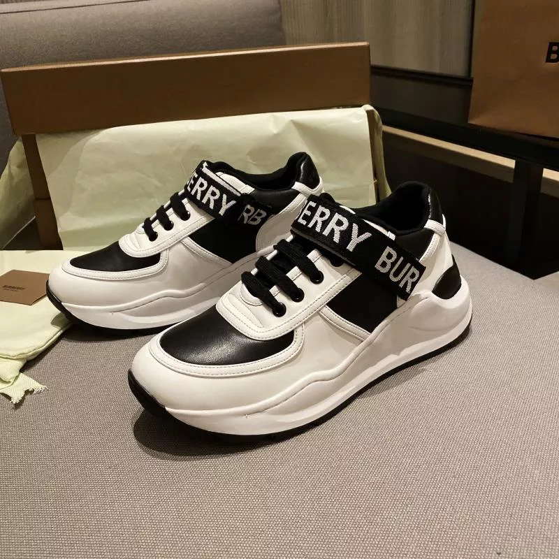 Burberry Casual Shoes For Men Bold 9407