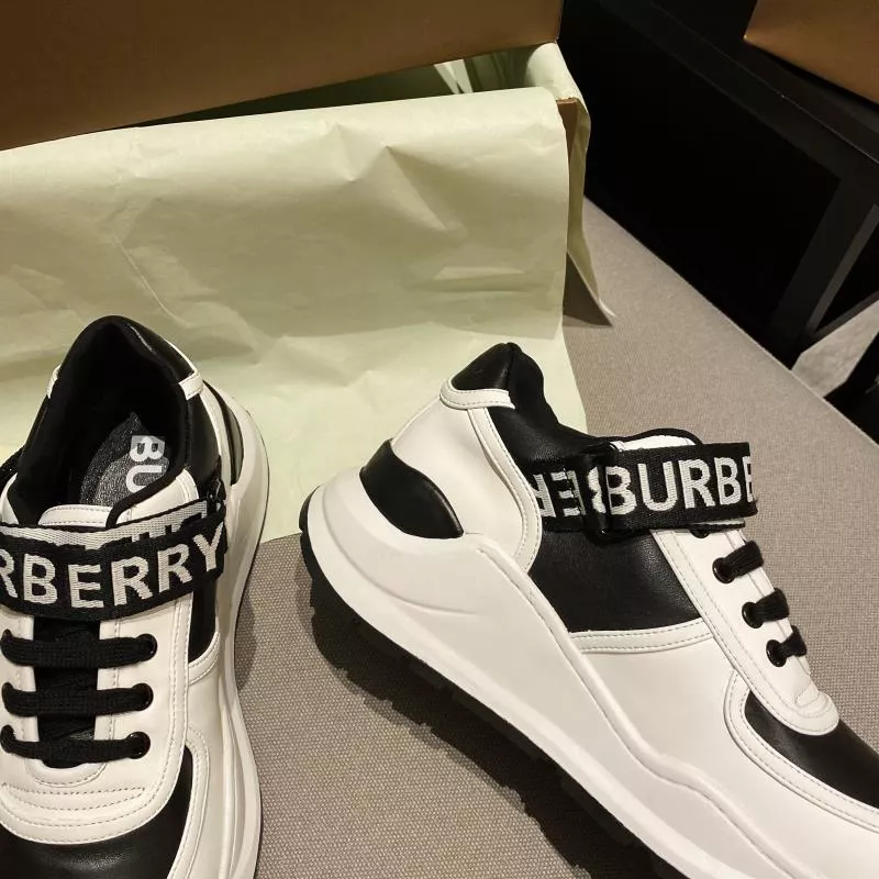 Burberry Casual Shoes For Men Bold 9407