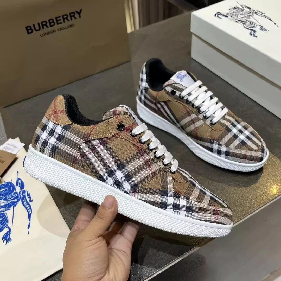 Burberry Casual Shoes For Men Breathable 3696