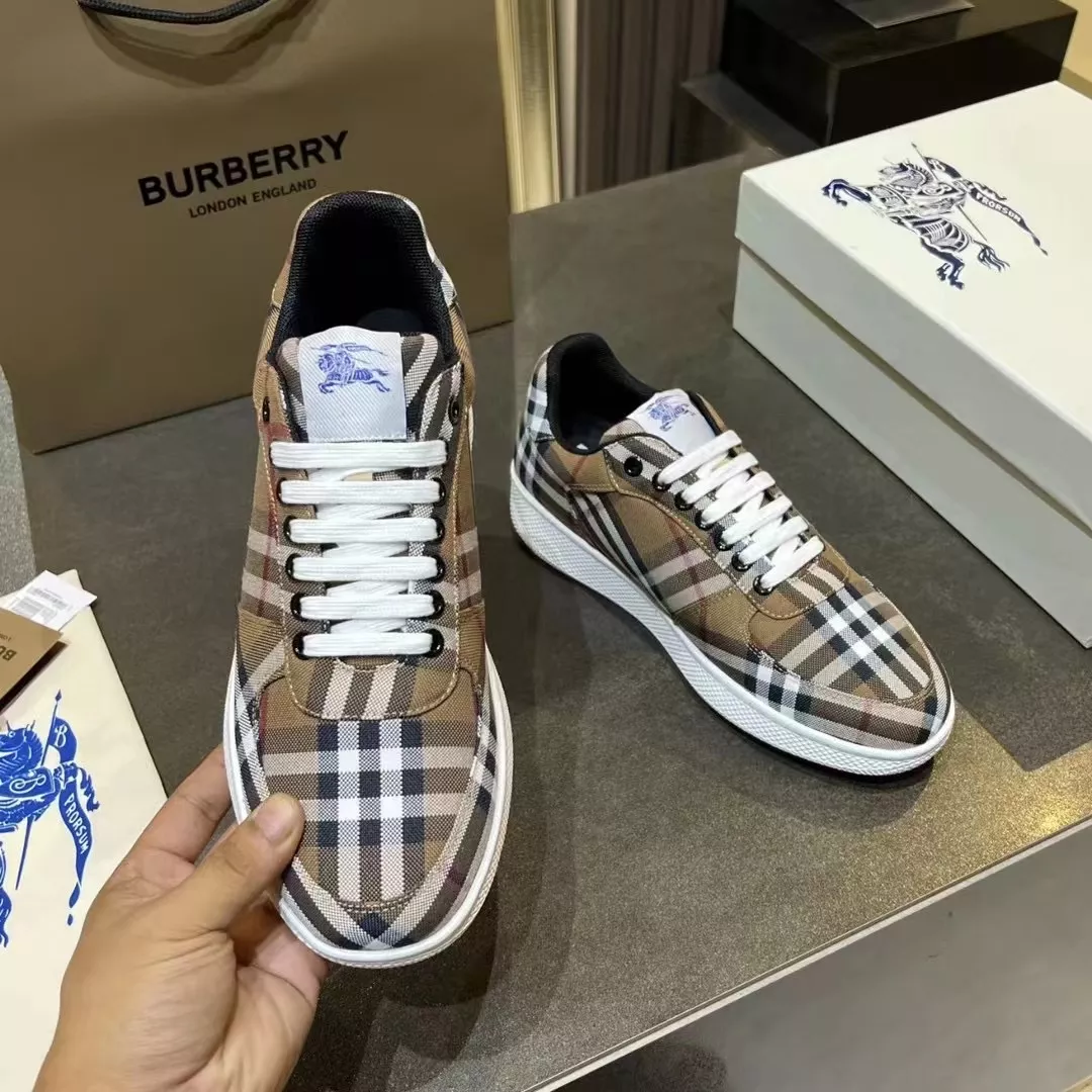 Burberry Casual Shoes For Men Breathable 3696