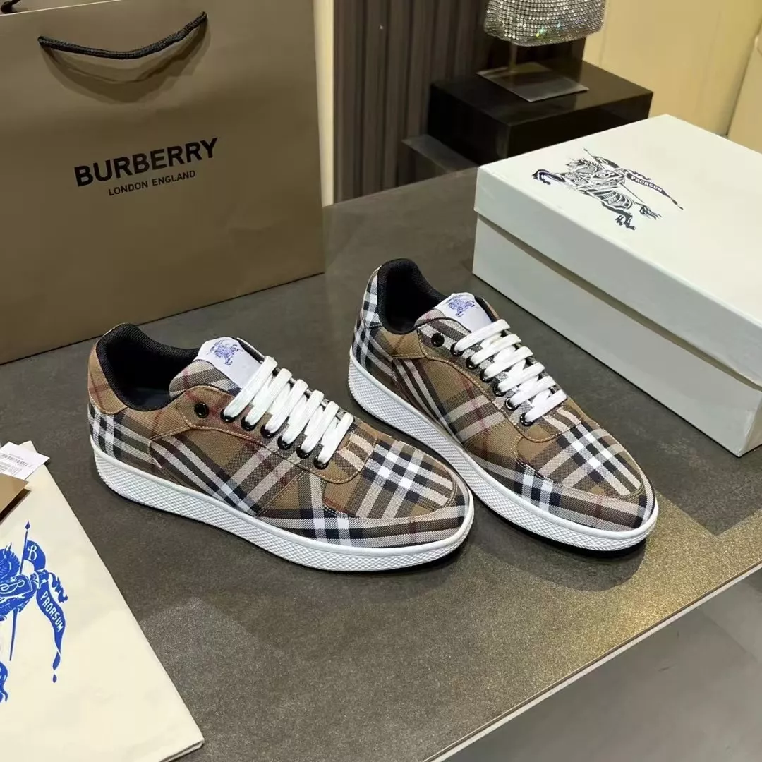Burberry Casual Shoes For Men Breathable 3696