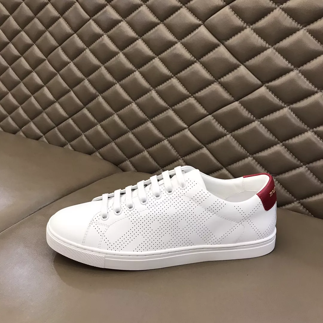 Burberry Casual Shoes For Men Bright 6709