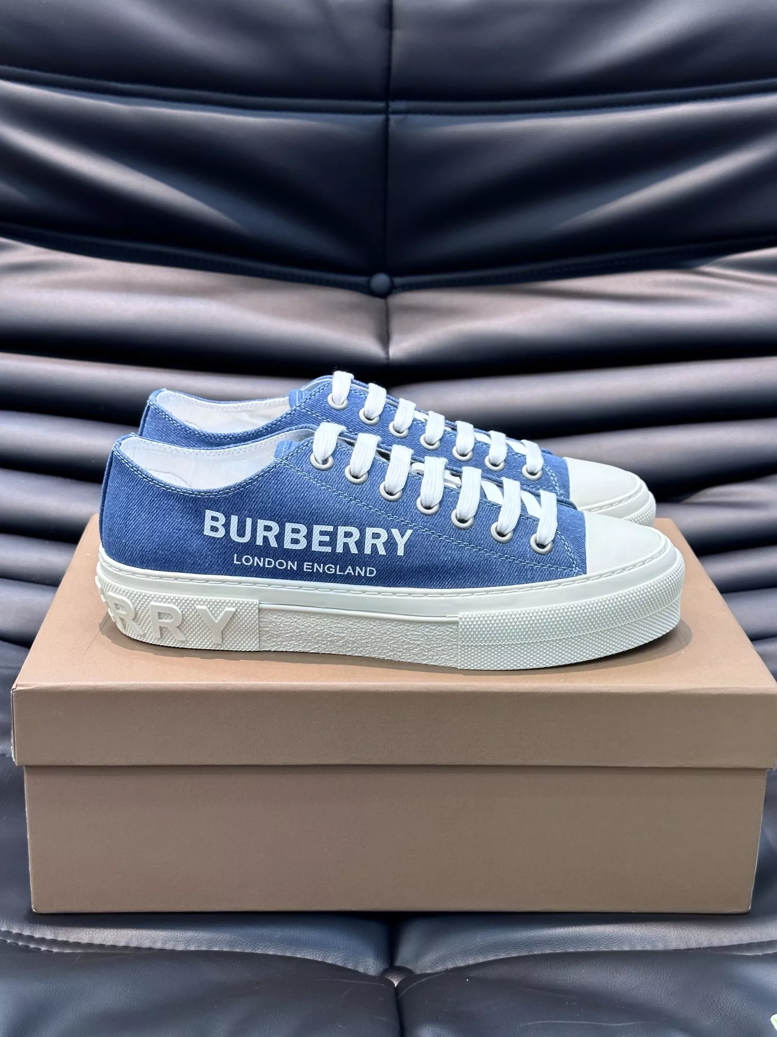 Burberry Casual Shoes For Men Classic 6680