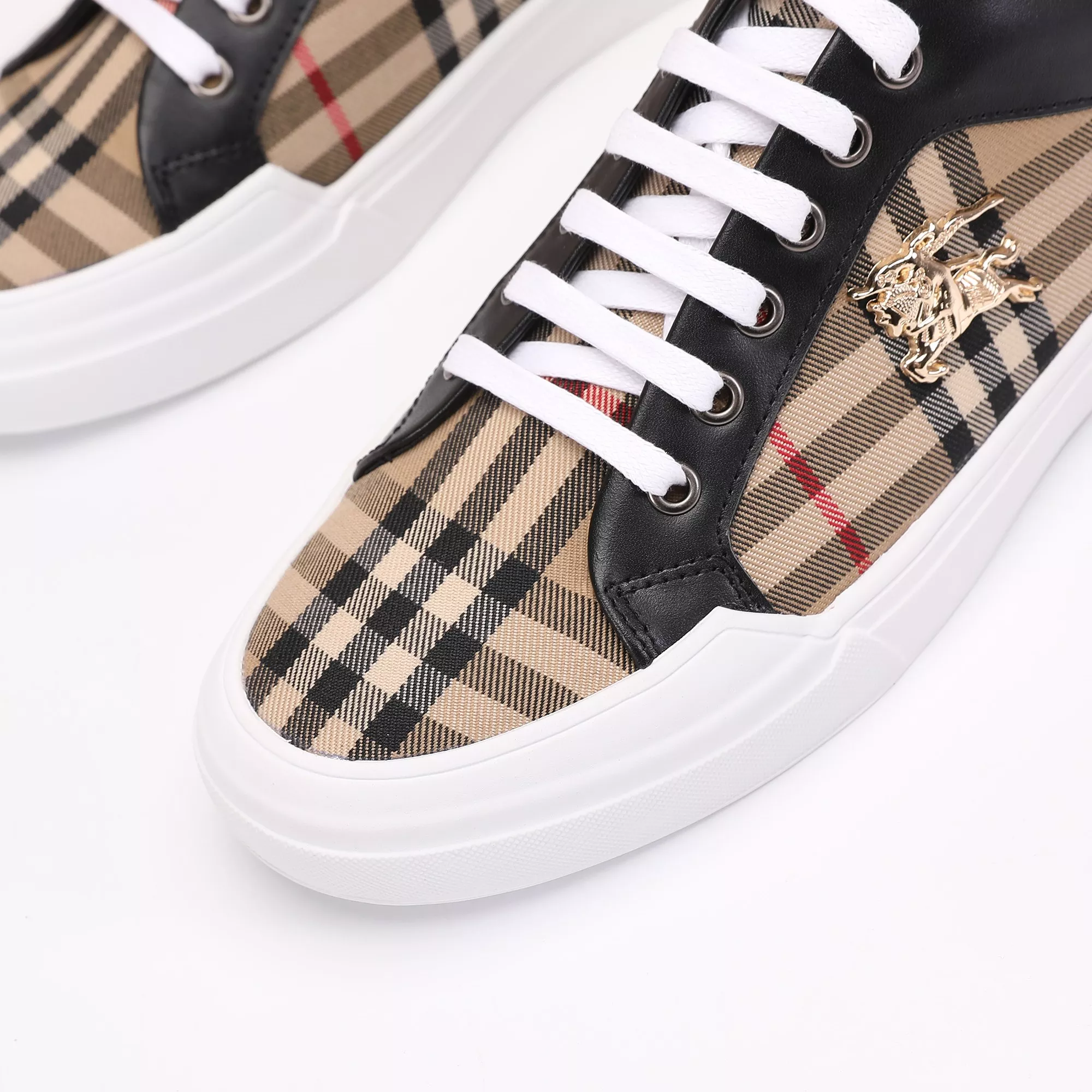 Burberry Casual Shoes For Men Comfortable 470