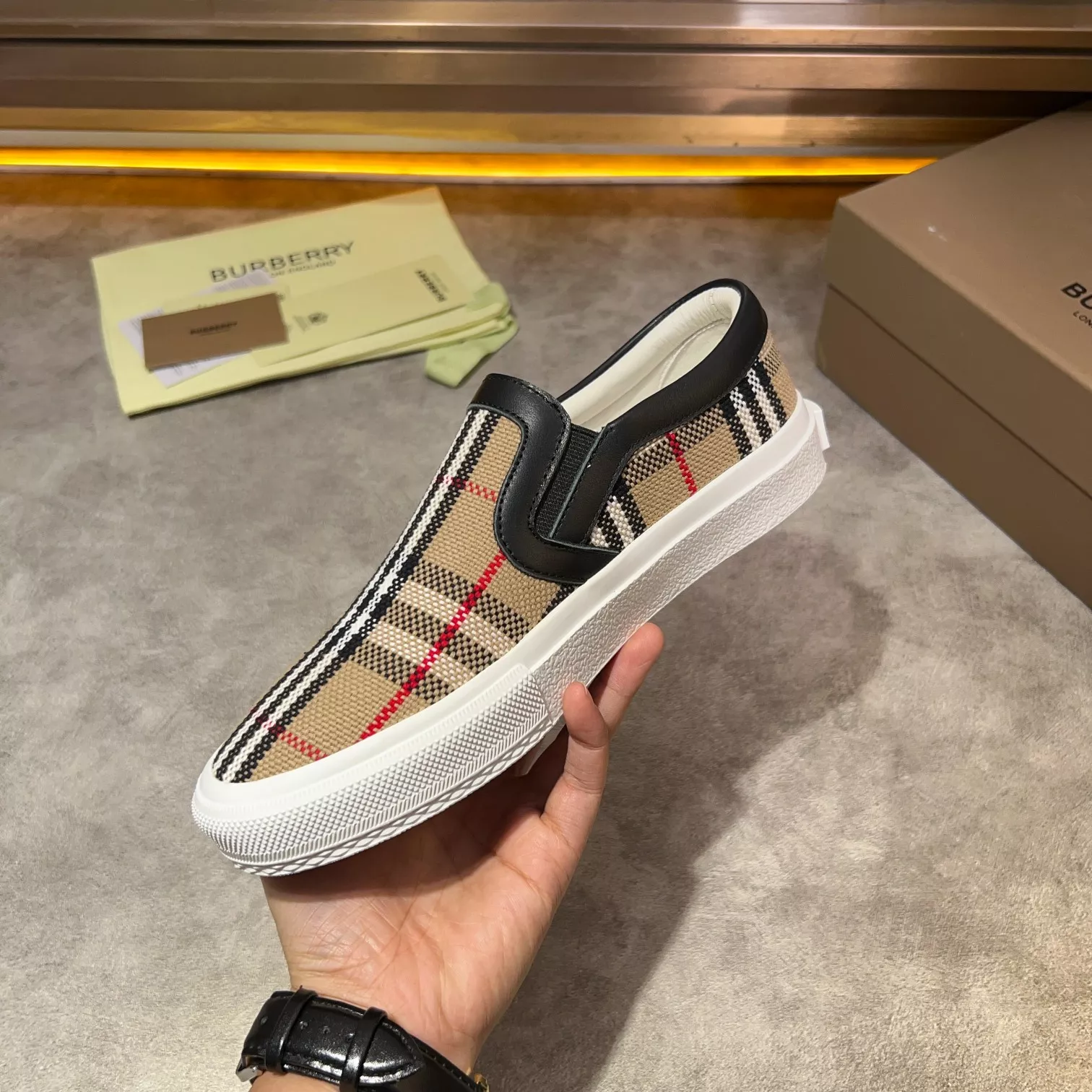 Burberry Casual Shoes For Men Comfortable 5802