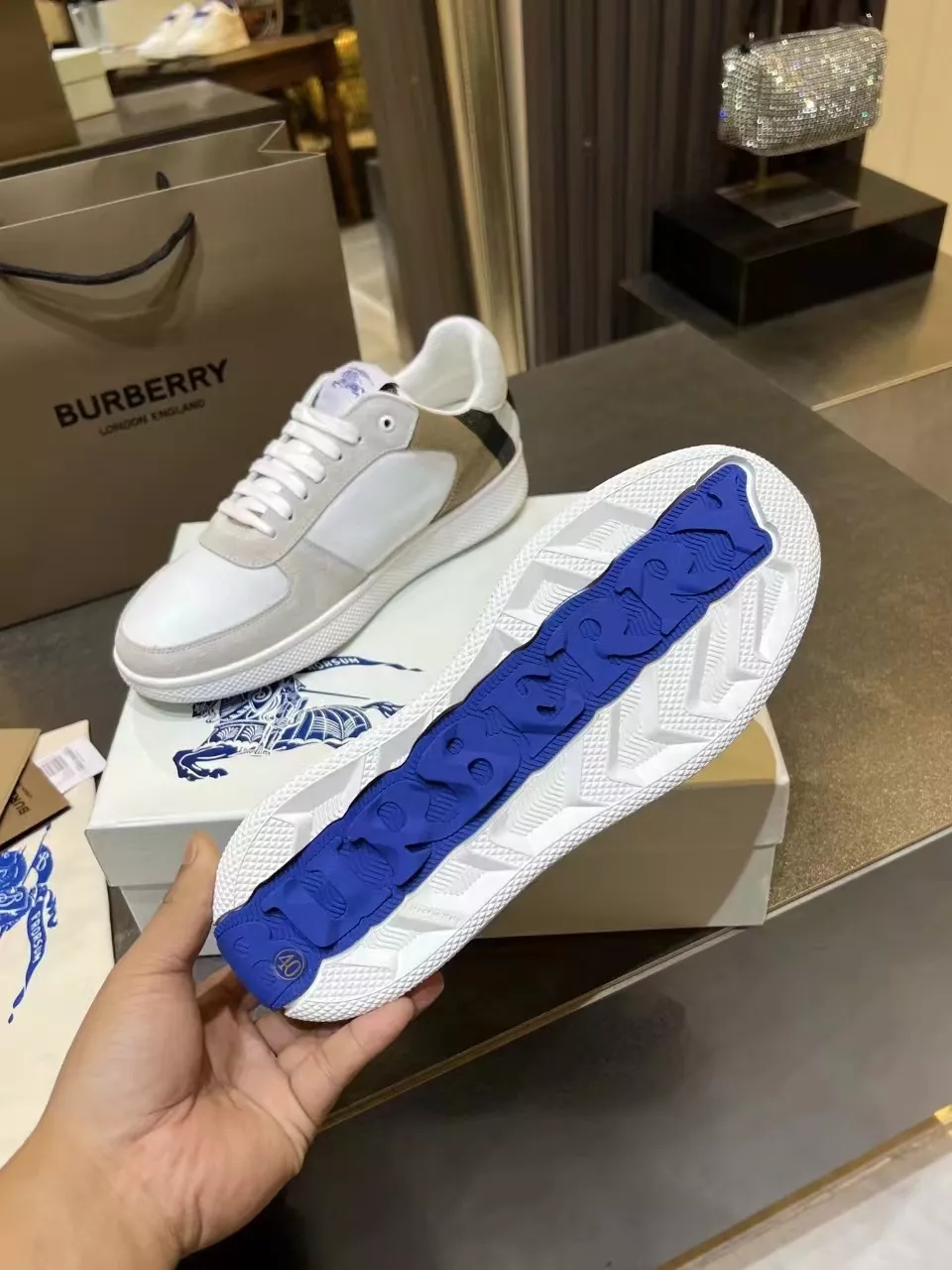 Burberry Casual Shoes For Men Compact 6387