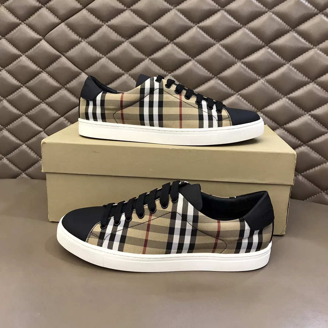 Burberry Casual Shoes For Men Cozy 5841