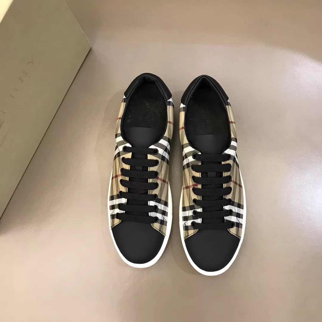 Burberry Casual Shoes For Men Cozy 5841