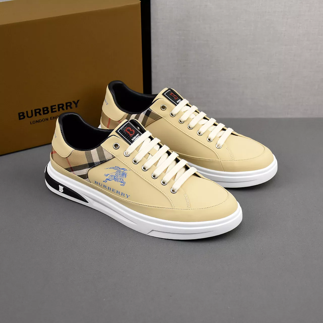 Burberry Casual Shoes For Men Cozy 743