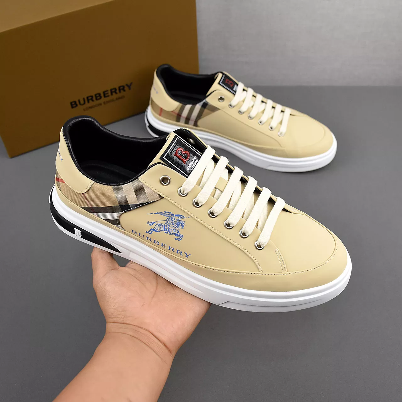 Burberry Casual Shoes For Men Cozy 743