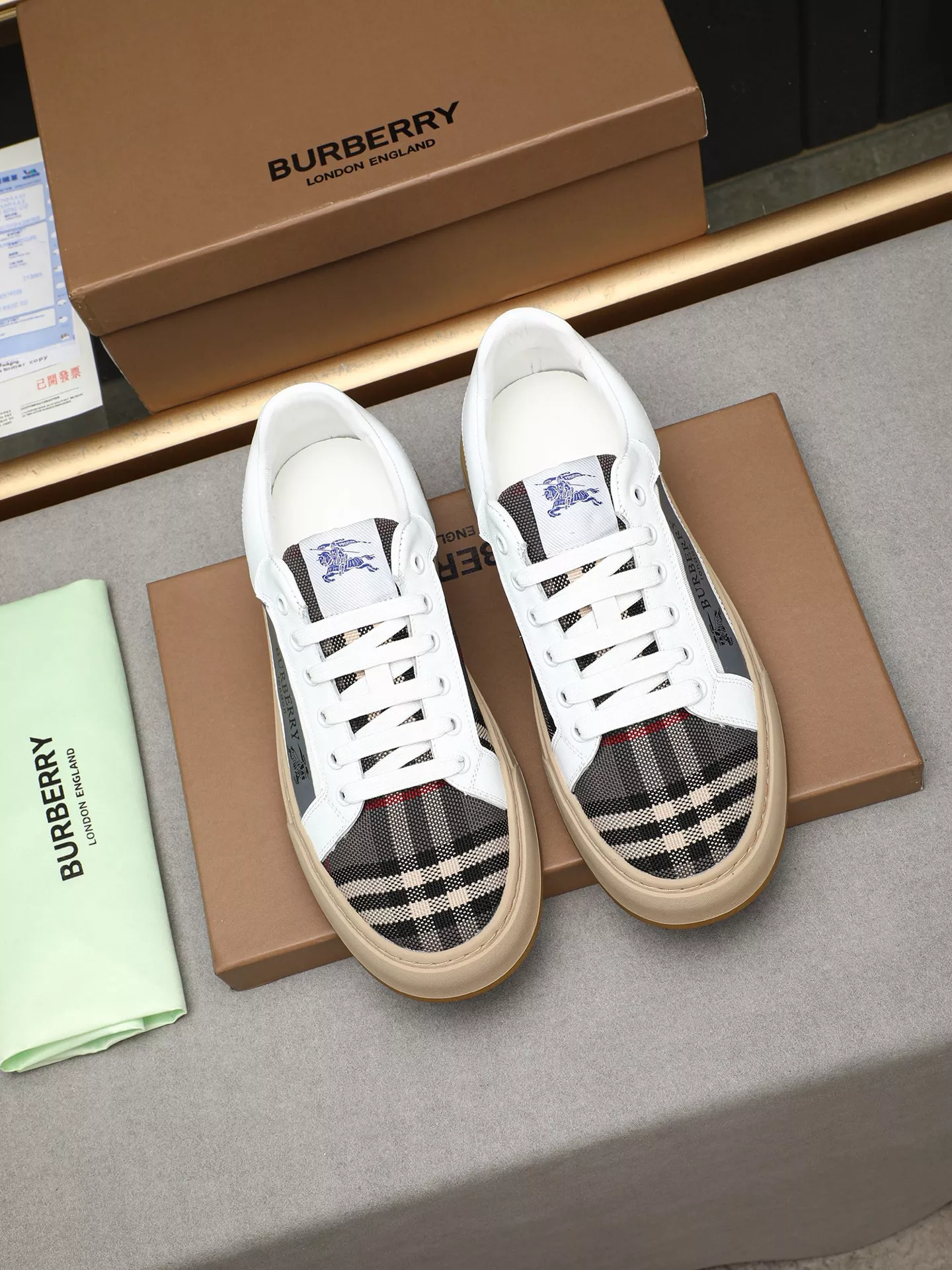 Burberry Casual Shoes For Men DailyWear 1200