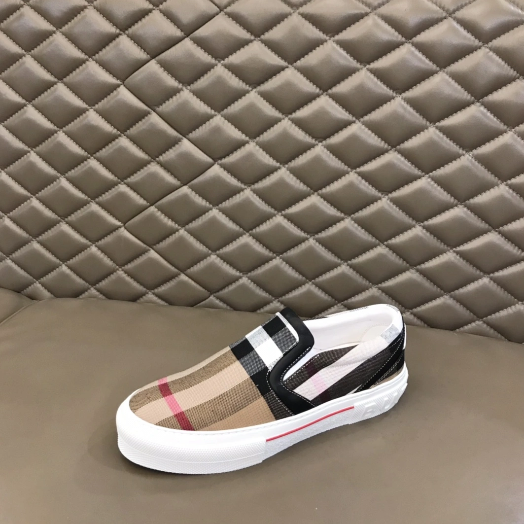 Burberry Casual Shoes For Men DailyWear 9900