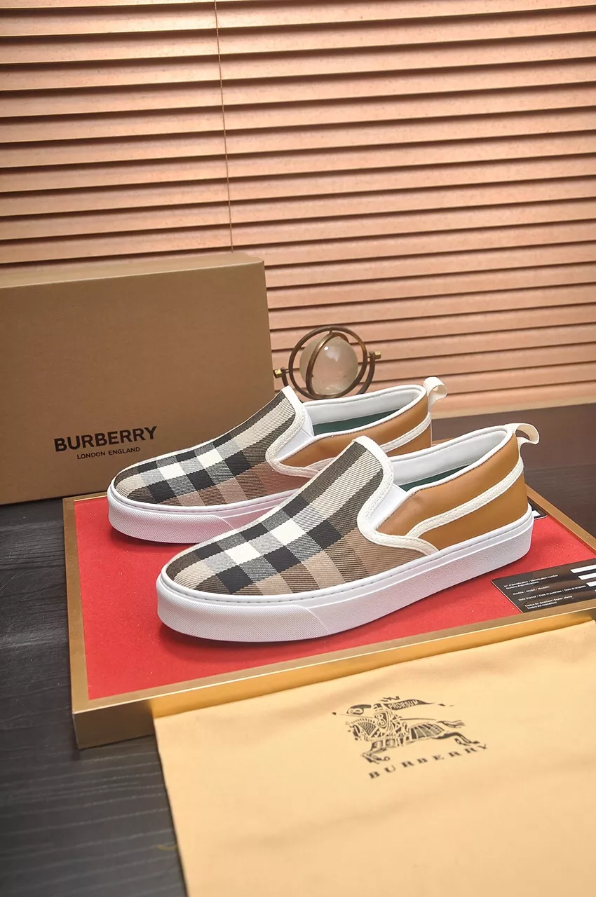 Burberry Casual Shoes For Men EasyMatch 2831