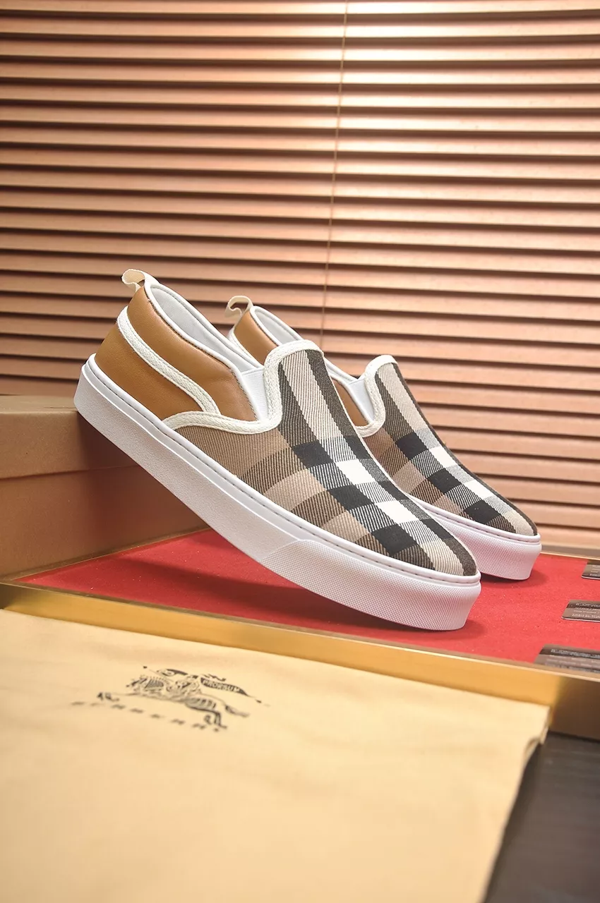Burberry Casual Shoes For Men EasyMatch 2831