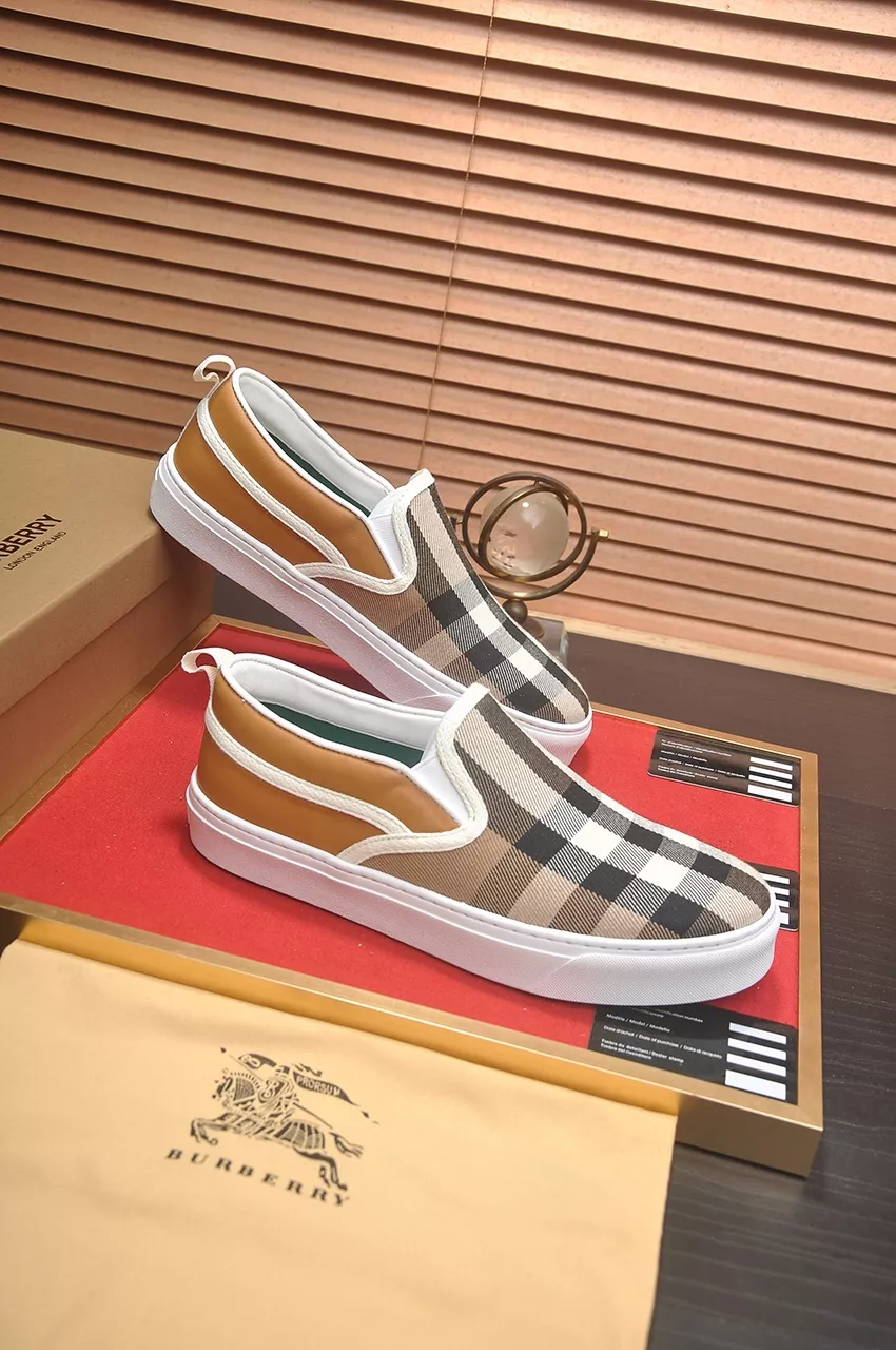 Burberry Casual Shoes For Men EasyMatch 2831