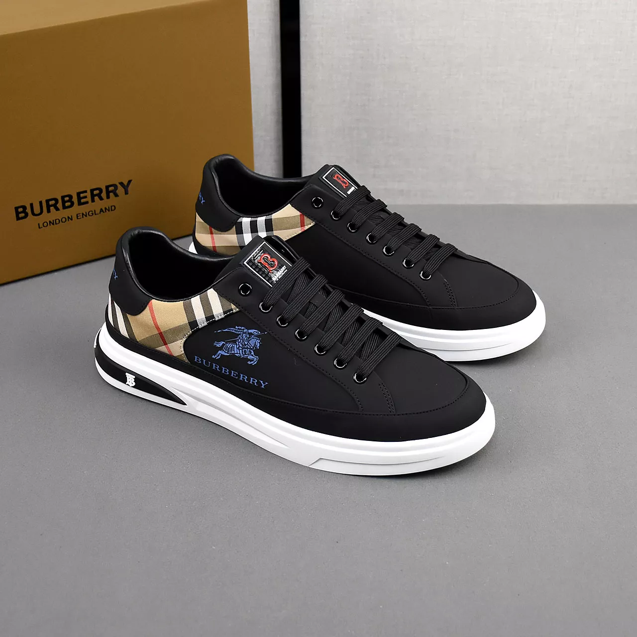 Burberry Casual Shoes For Men EasyMatch 790