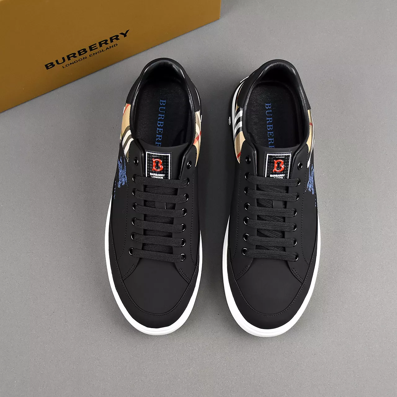 Burberry Casual Shoes For Men EasyMatch 790
