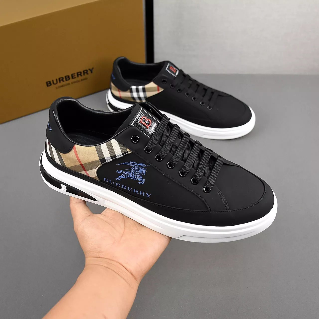 Burberry Casual Shoes For Men EasyMatch 790