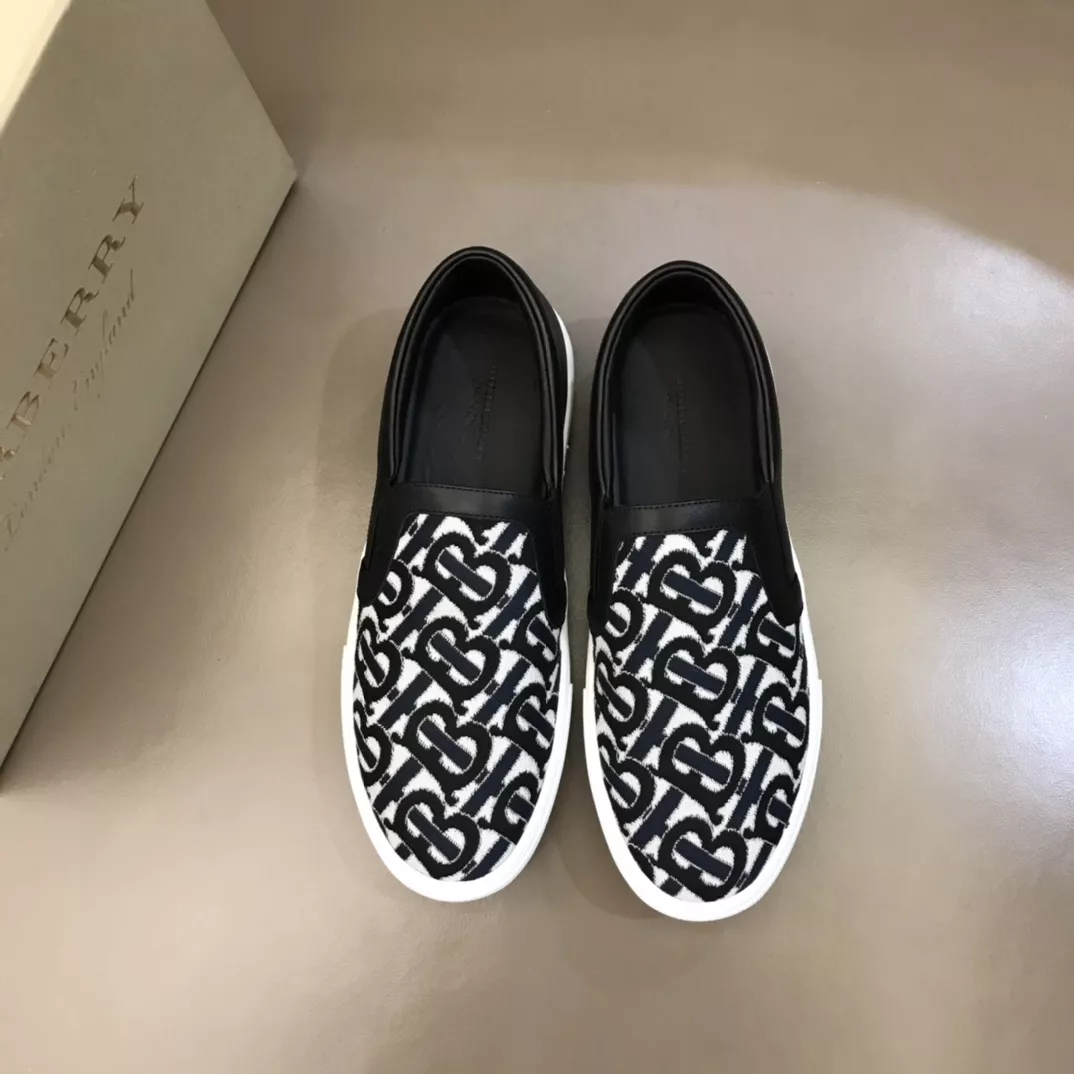 Burberry Casual Shoes For Men EyeCatching 6591