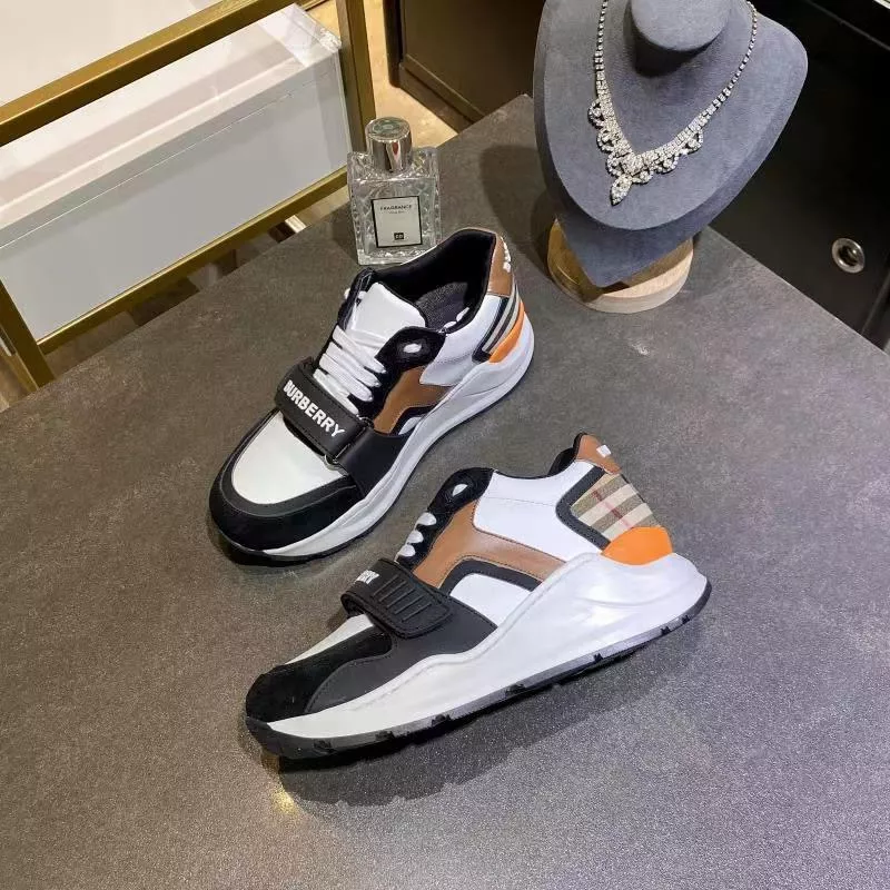Burberry Casual Shoes For Men EyeCatching 7131
