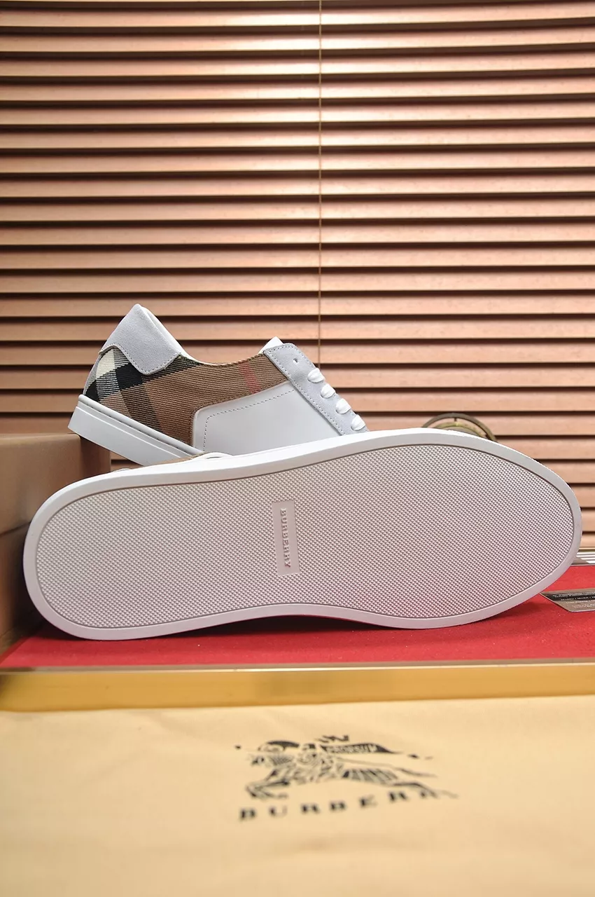 Burberry Casual Shoes For Men Fashionable 2286