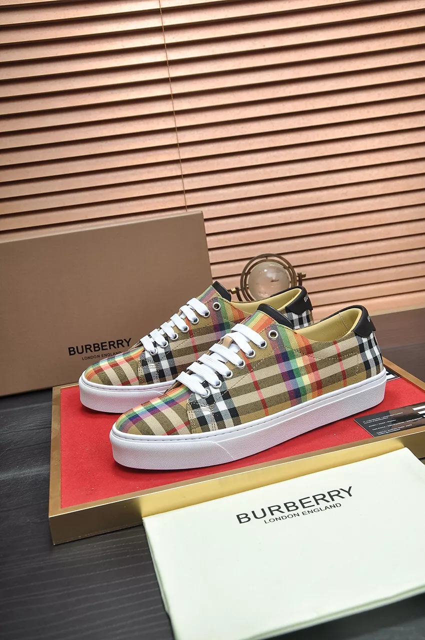 Burberry Casual Shoes For Men Fashionable 2964