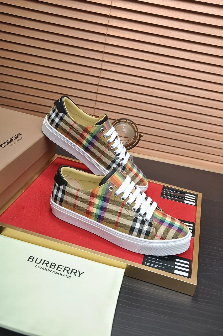 Burberry Casual Shoes For Men Fashionable 2964